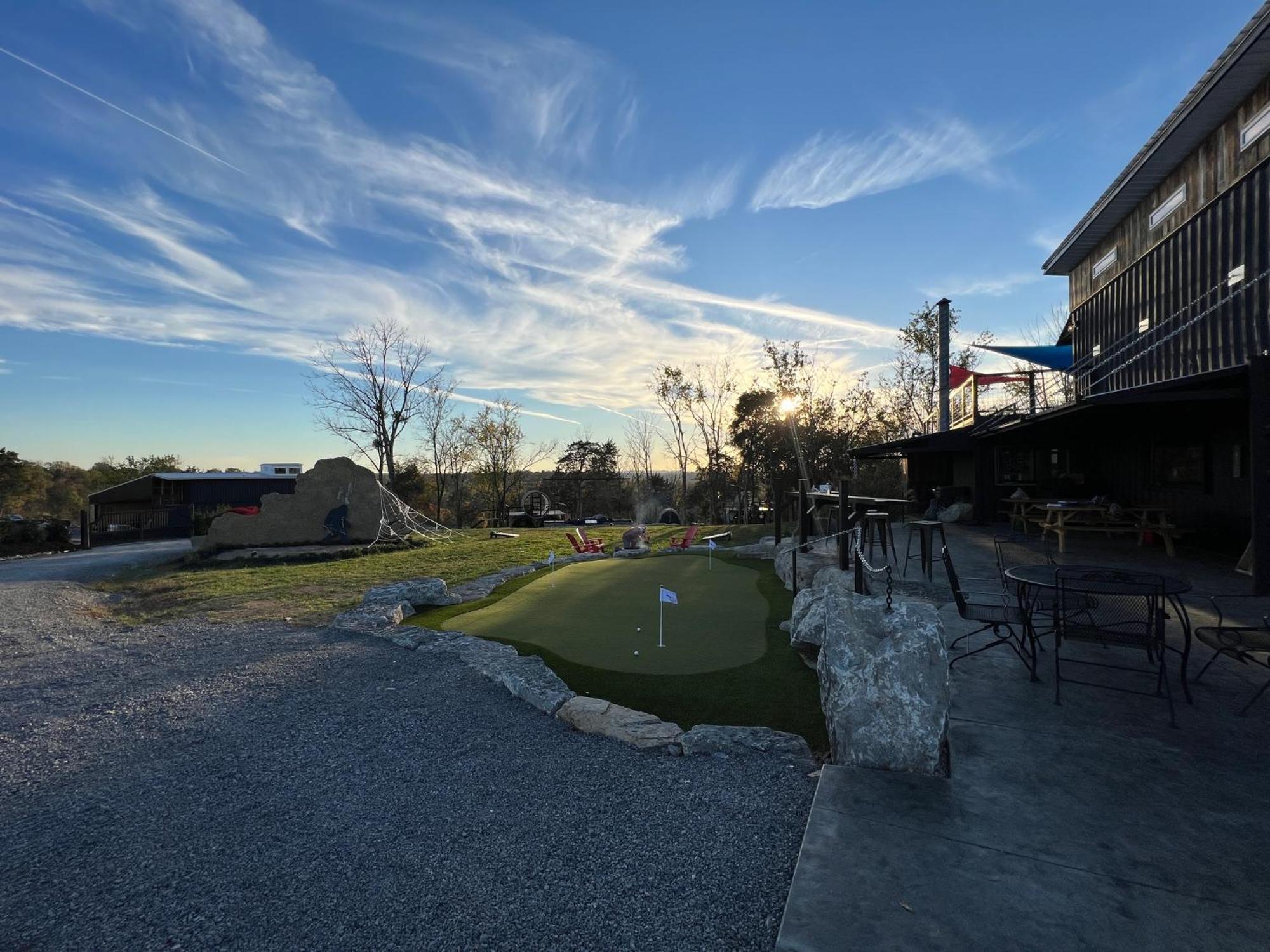 Hotel Lockridge Park Danville Exterior foto